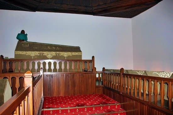 Ali Semerkandi Türbesi