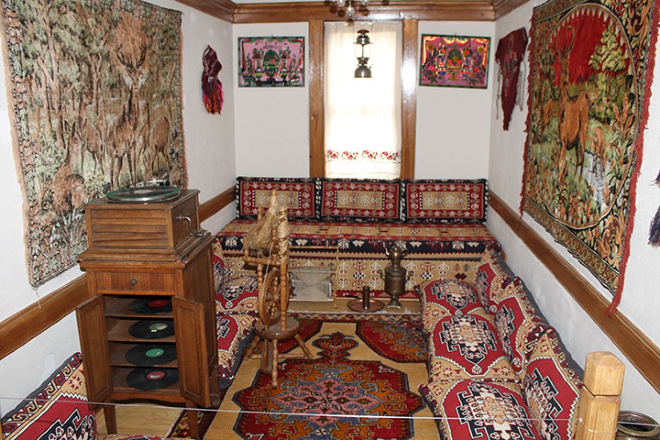 Müze iç mekânı – etnografik sergileme