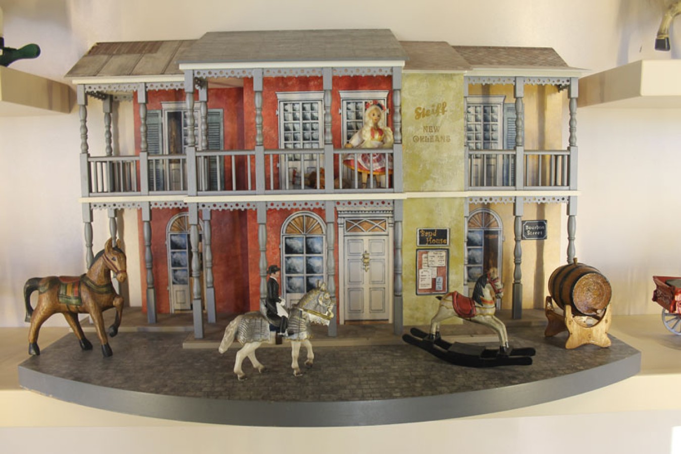 Sergi alanı – oyuncak çeşitliliği